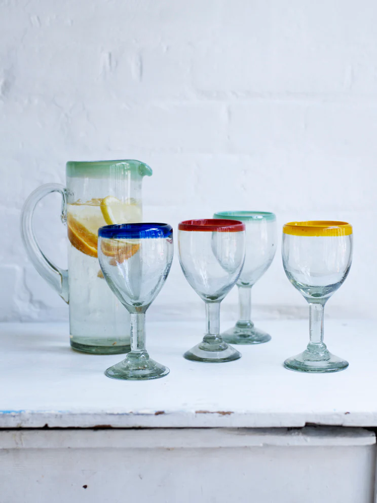 Clear straight jug with blue rim - Image 3