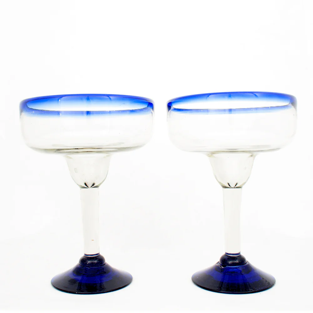 Margarita glass with blue rim - Image 2