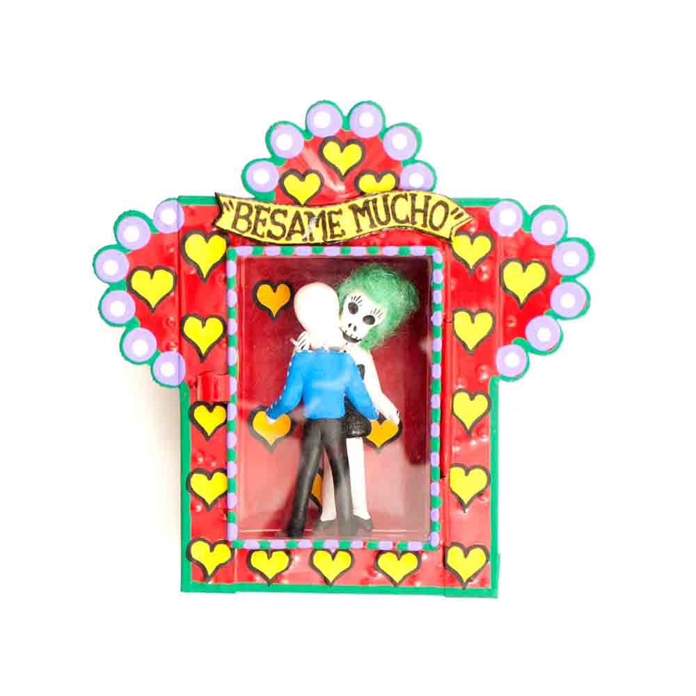 Niche Besame mucho