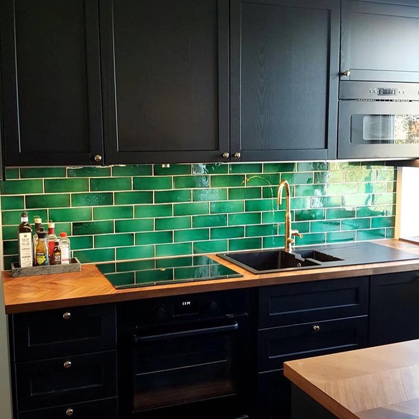Special green brick tile - Image 9